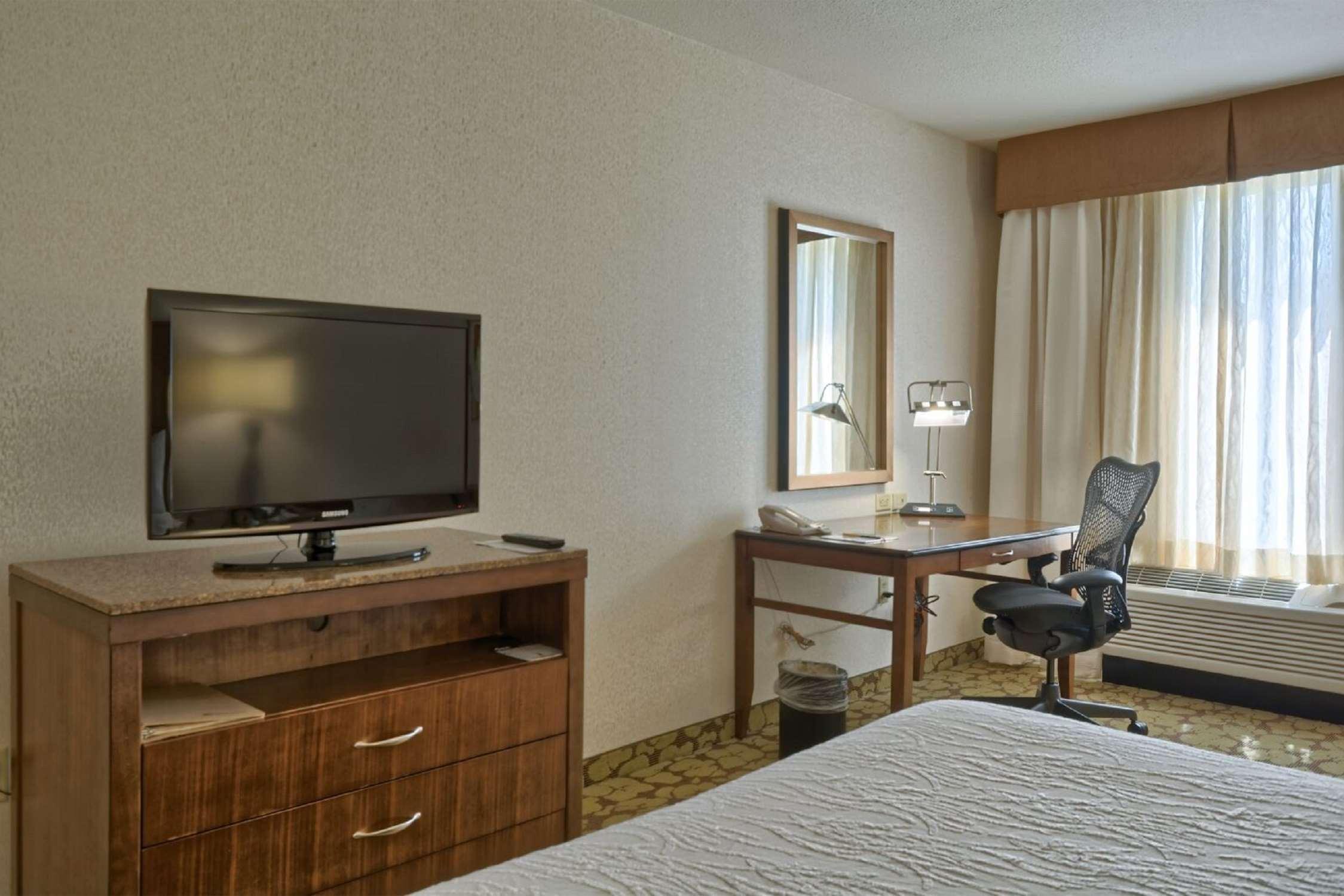 Hilton Garden Inn By Hilton Mount Laurel Exterior foto