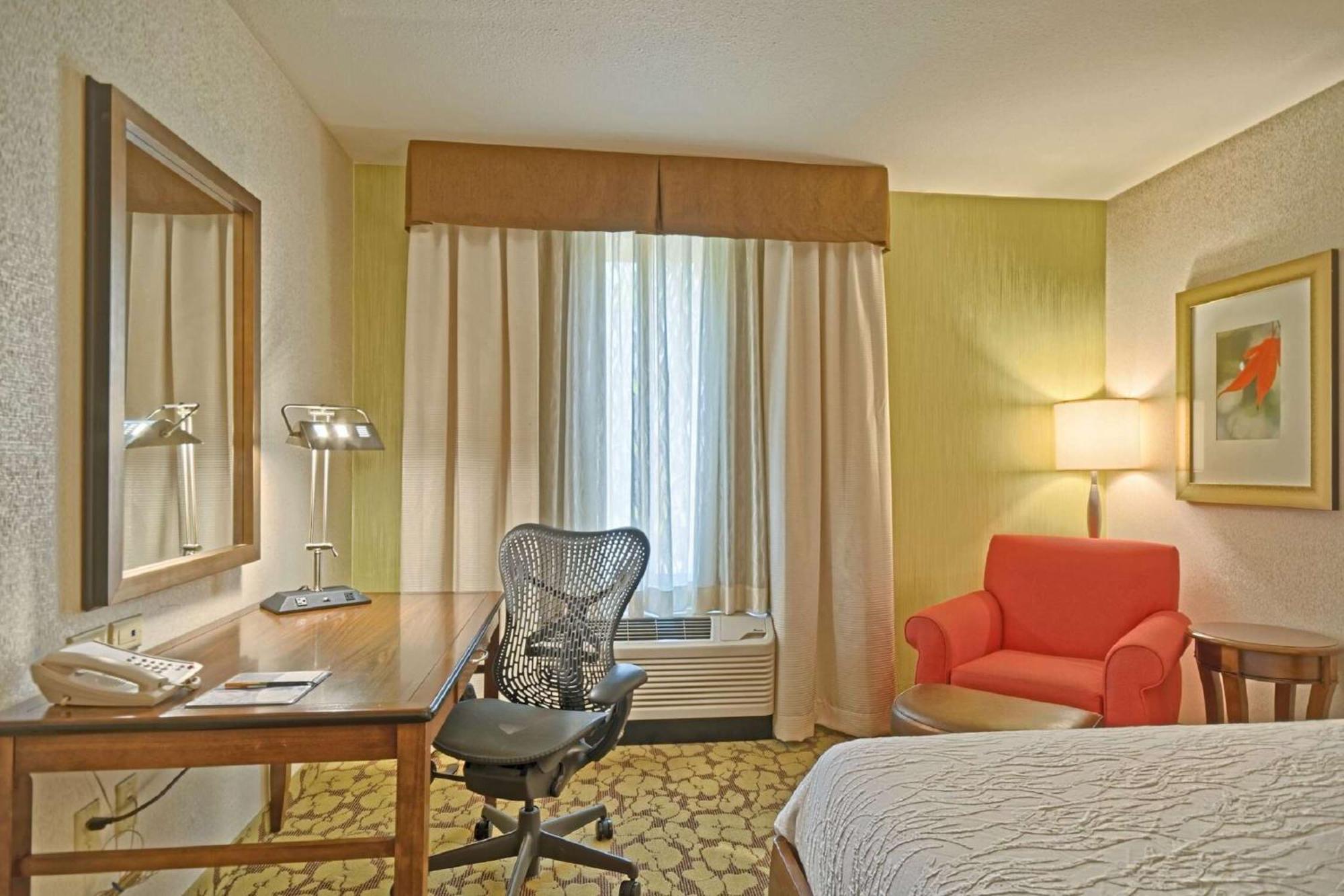 Hilton Garden Inn By Hilton Mount Laurel Exterior foto