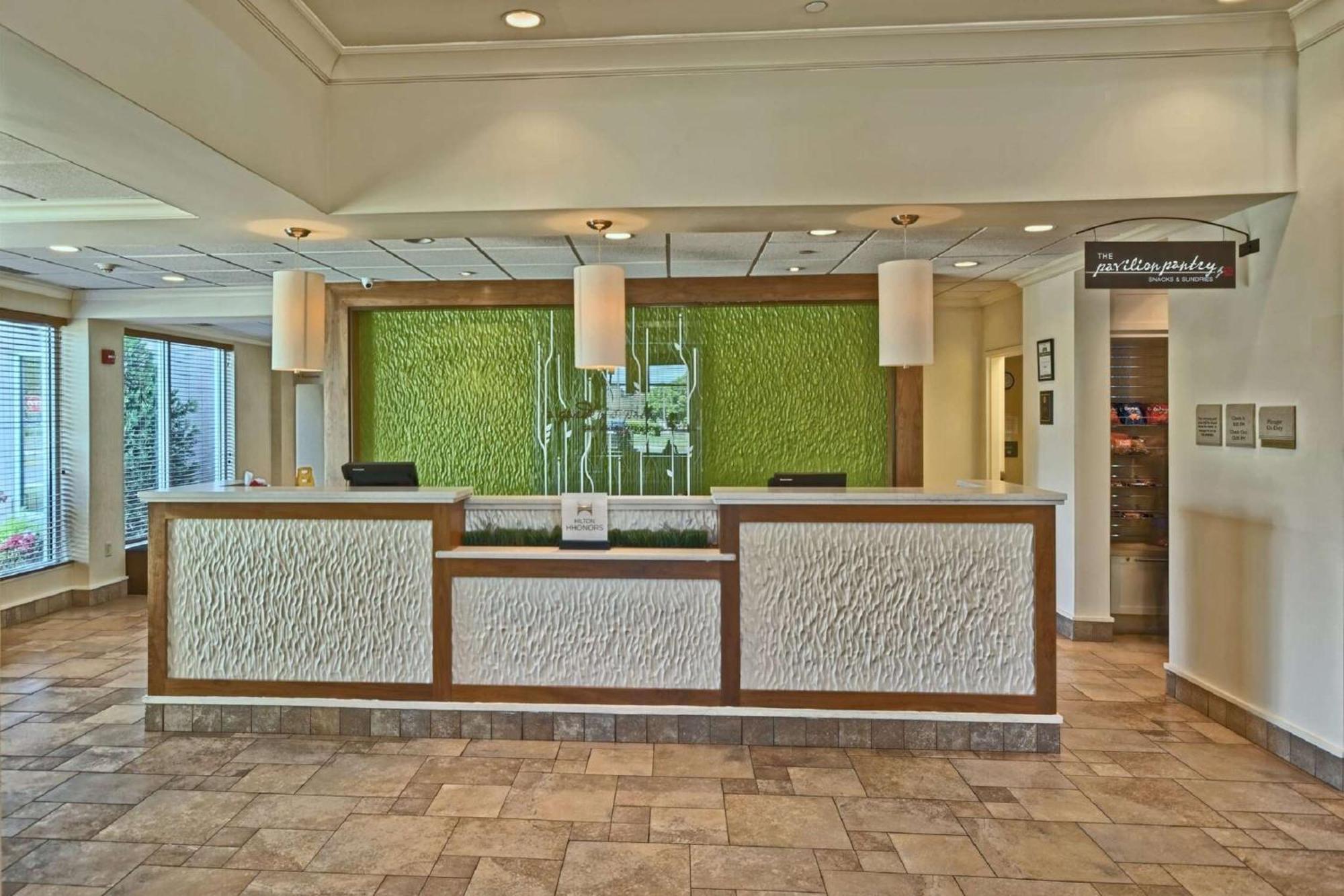 Hilton Garden Inn By Hilton Mount Laurel Exterior foto